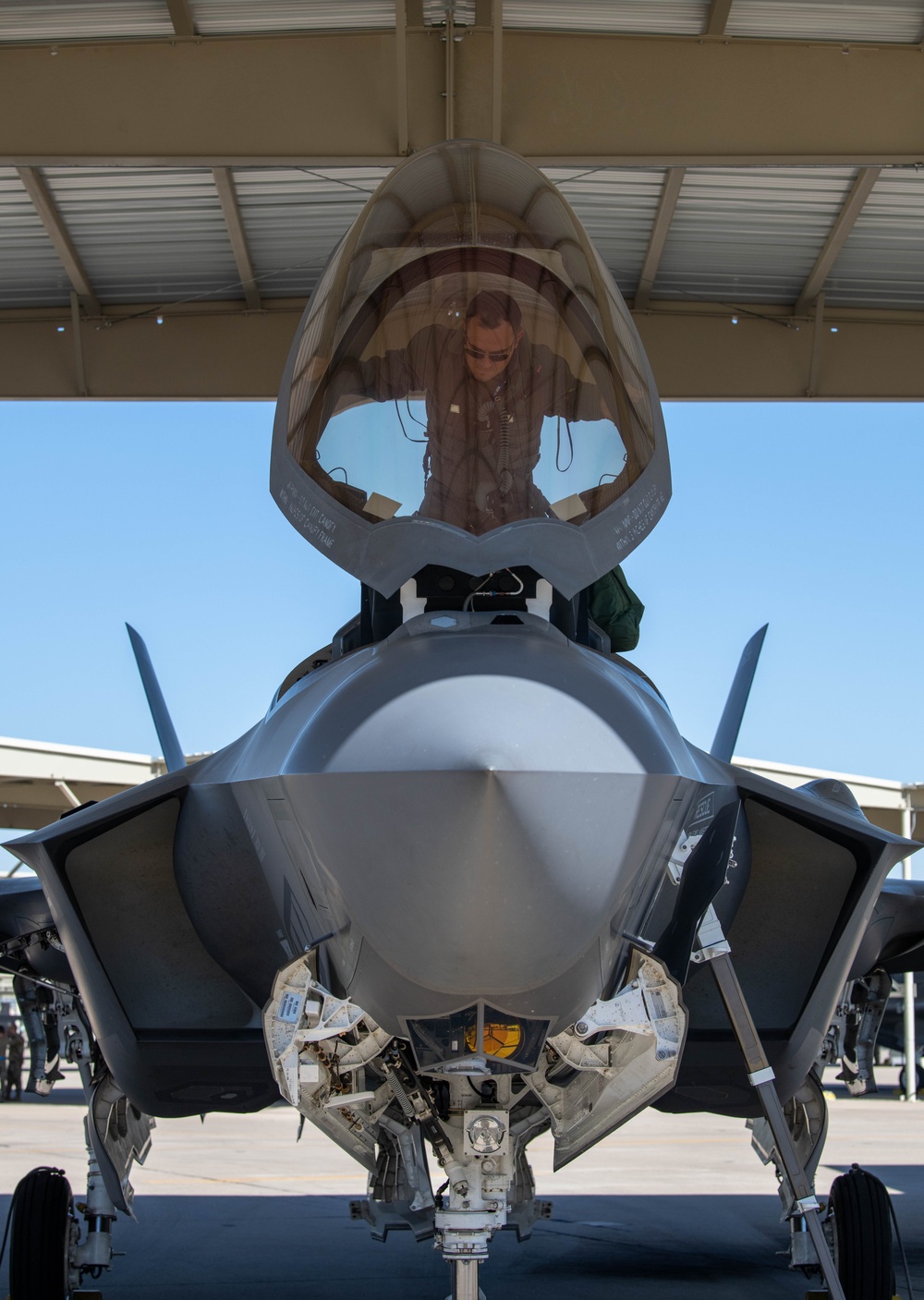 2,000th U.S. F-35 pilot graduates from Luke AFB