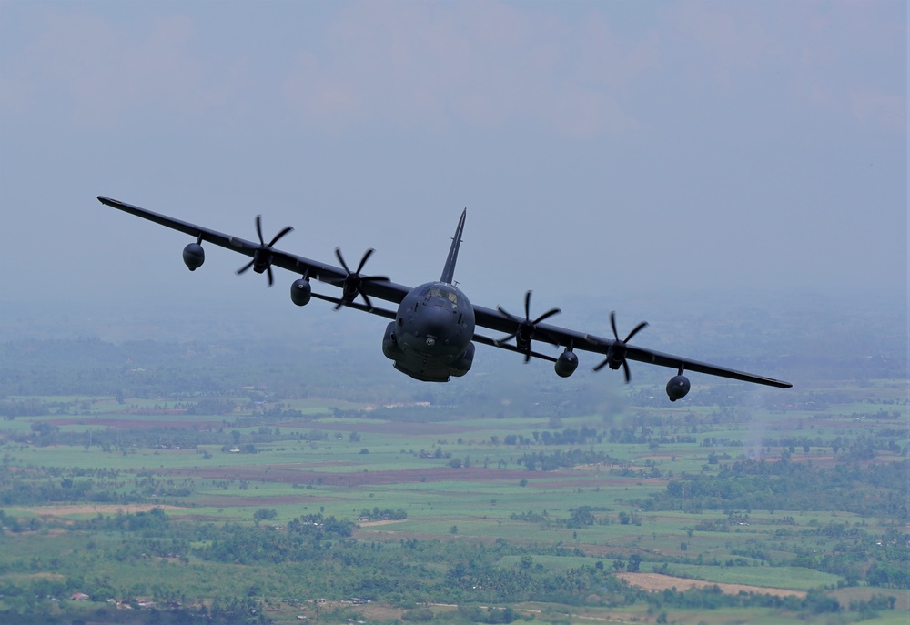 Balikatan 23 | US Air Force performs air-to-air refueling during Balikatan 23