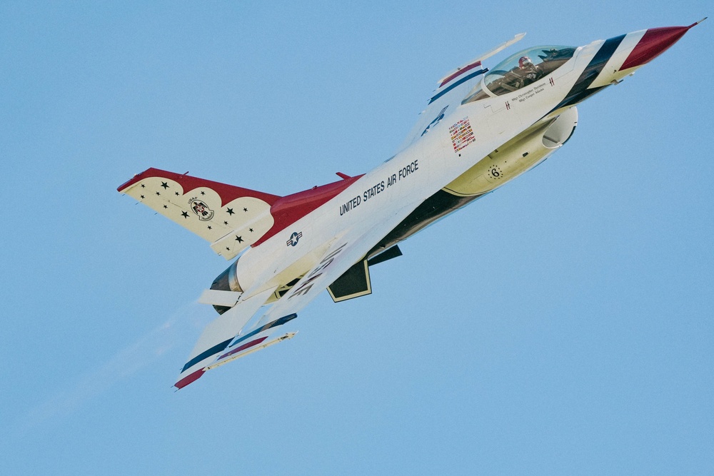 DVIDS Images Thunderbirds perform at 2023 Southern California