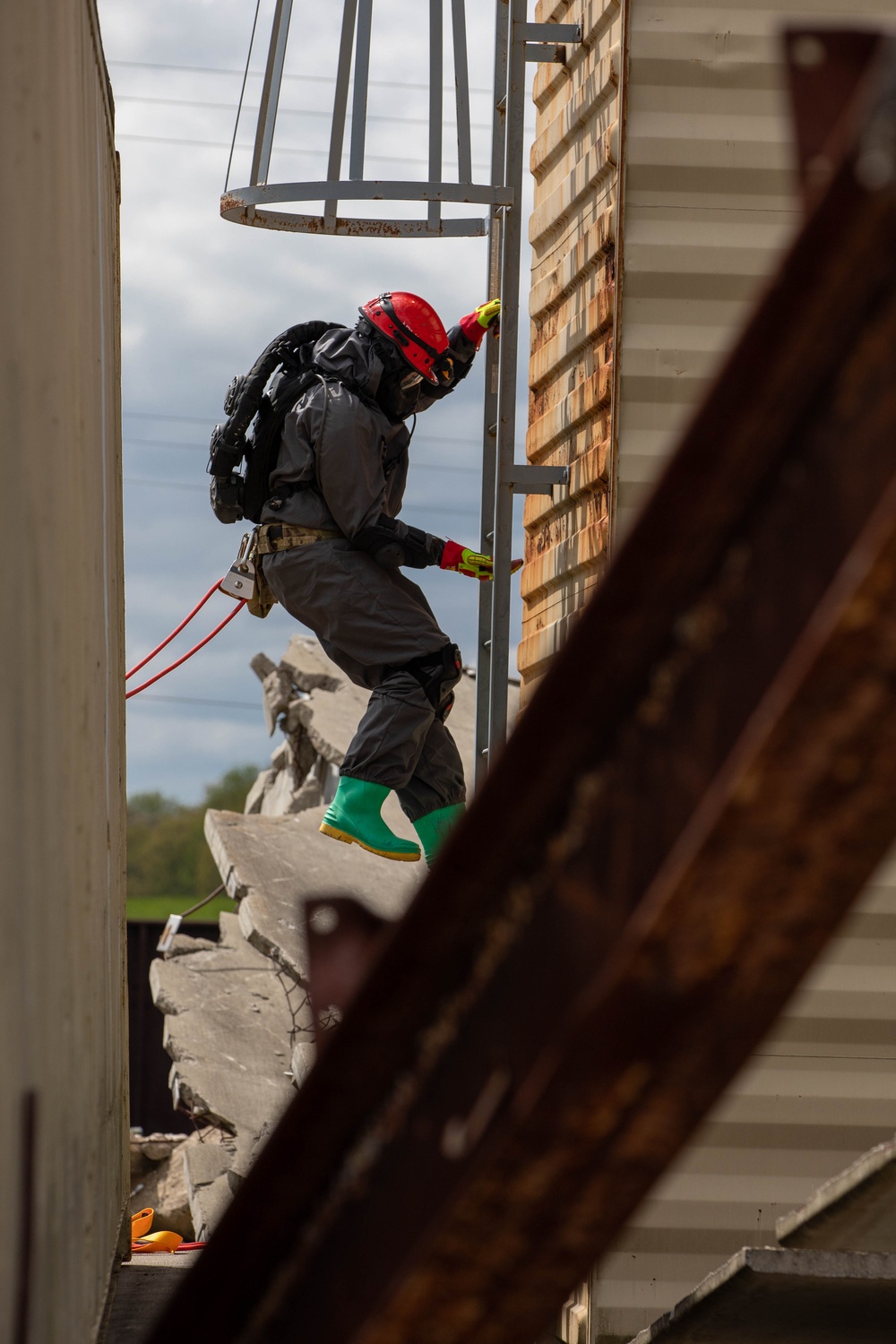 442nd Engineers performs search and rescue at Guardian Response 2023