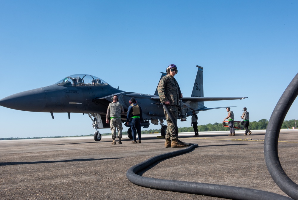 Joint Operation F-15E Strike Eagle Hot Pit