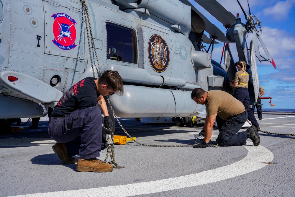 USS OAKLAND CONDUCTS FLIGHT OPERATIONS