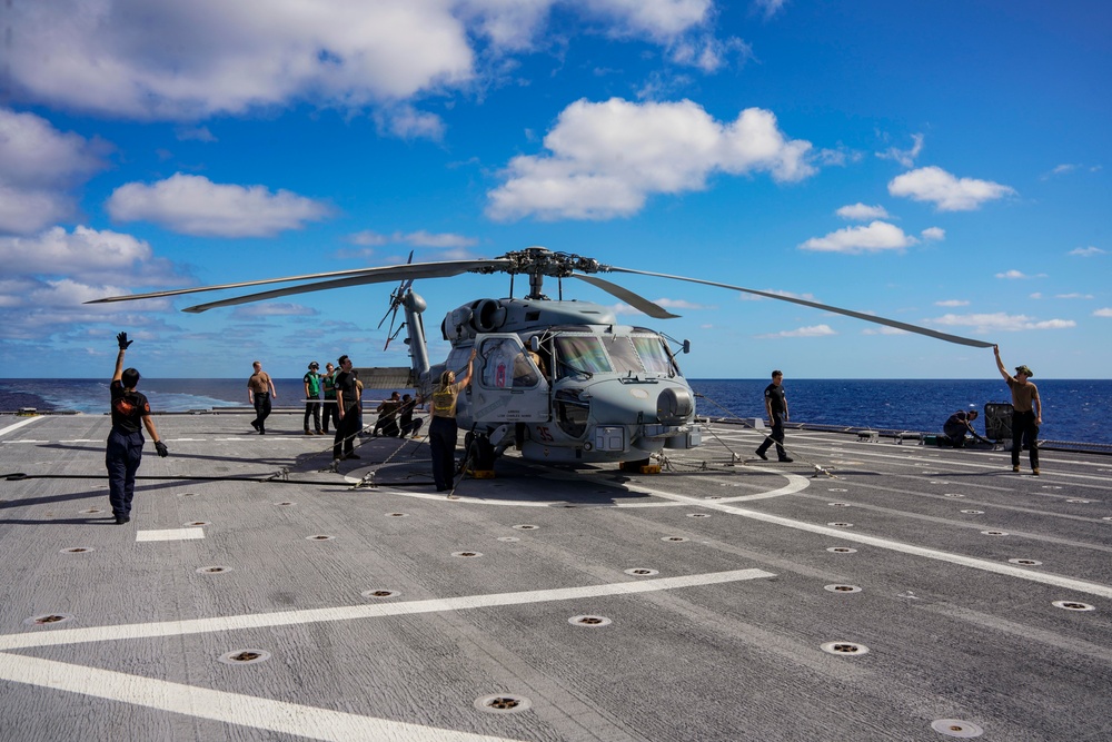 USS OAKLAND CONDUCTS FLIGHT OPERATIONS