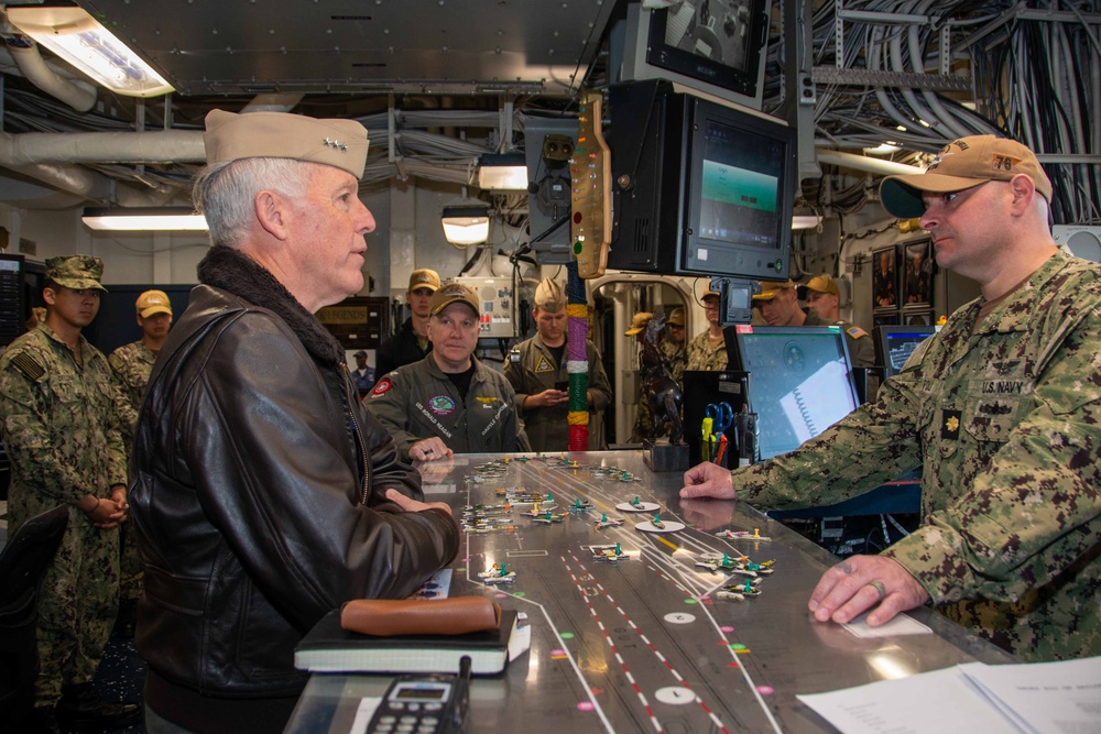 USS Ronald Reagan (CVN 76) hosts Commander, Naval Air Forces