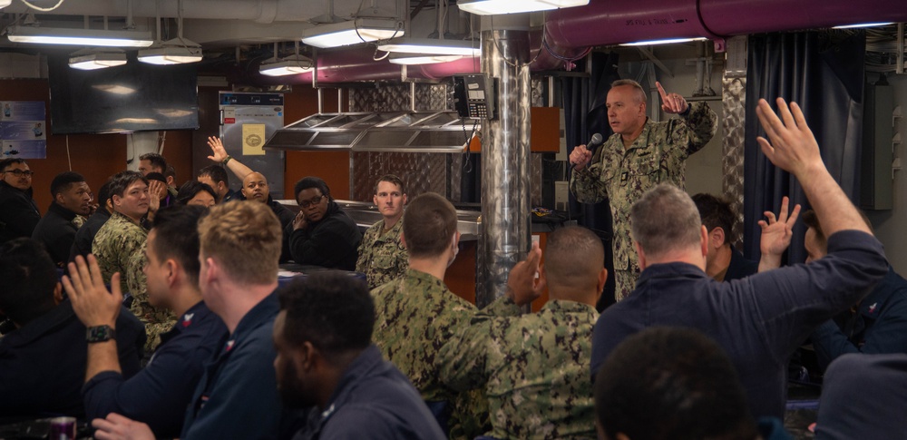 USS Ronald Reagan (CVN 76) gives tour to Commander, Naval Air Forces