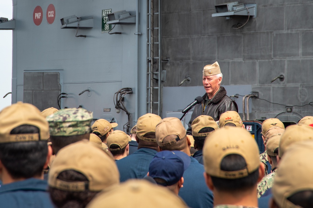 USS Ronald Reagan (CVN 76) gives tour to Commander, Naval Air Forces