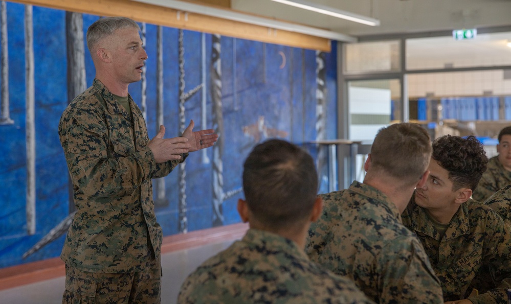 2d Marine Division Commanding General Visits MRF-E 23.1 Marines in Sweden