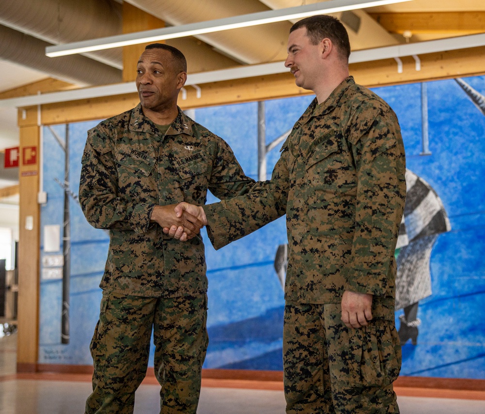 2d Marine Division Commanding General Visits MRF-E 23.1 Marines in Sweden