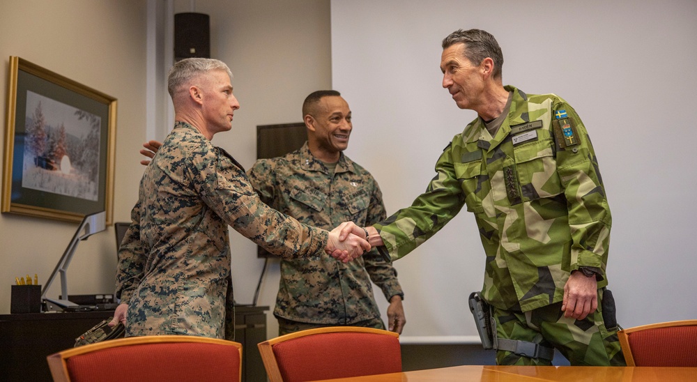 2d Marine Division Commanding General Visits MRF-E 23.1 Marines in Sweden
