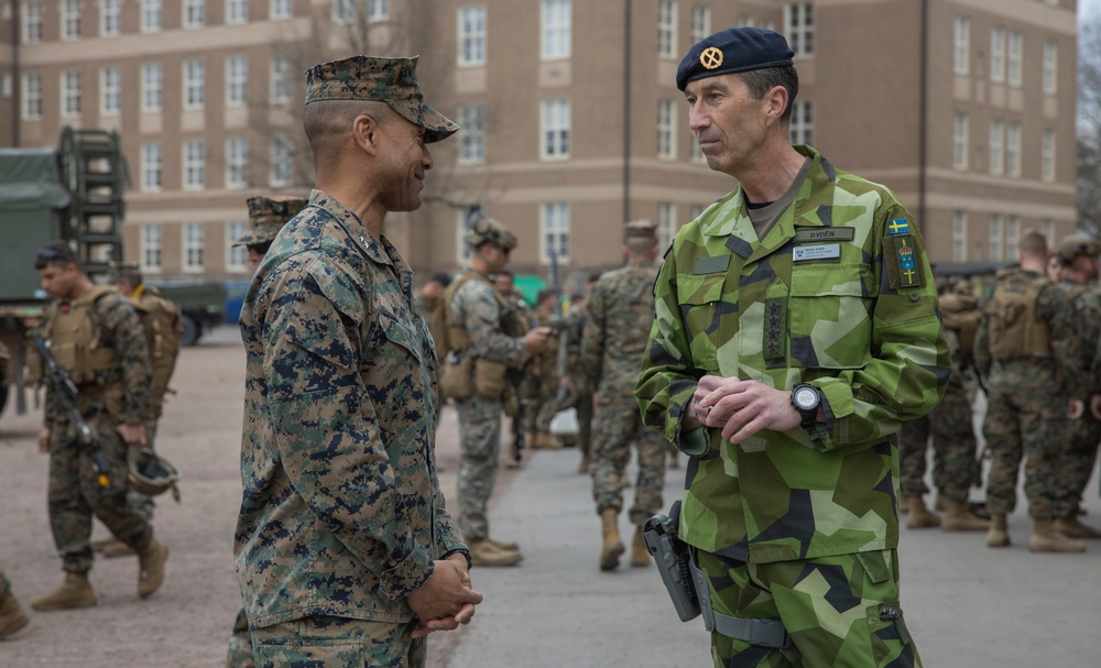 2d Marine Division Commanding General Visits MRF-E 23.1 Marines in Sweden