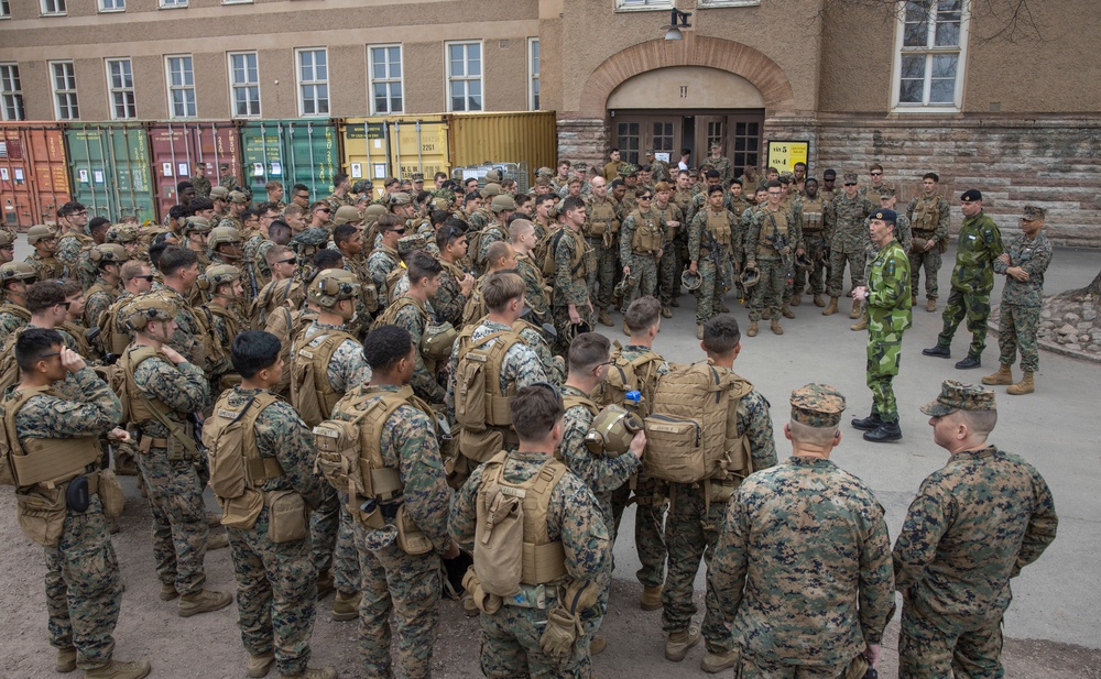 2d Marine Division Commanding General Visits MRF-E 23.1 Marines in Sweden