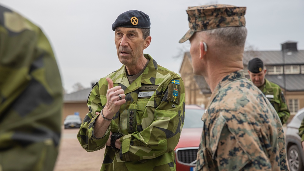 2d Marine Division Commanding General Visits MRF-E 23.1 Marines in Sweden