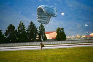 AFN Aviano Radio News: Aviano AB Hosts International Rigger Rodeo