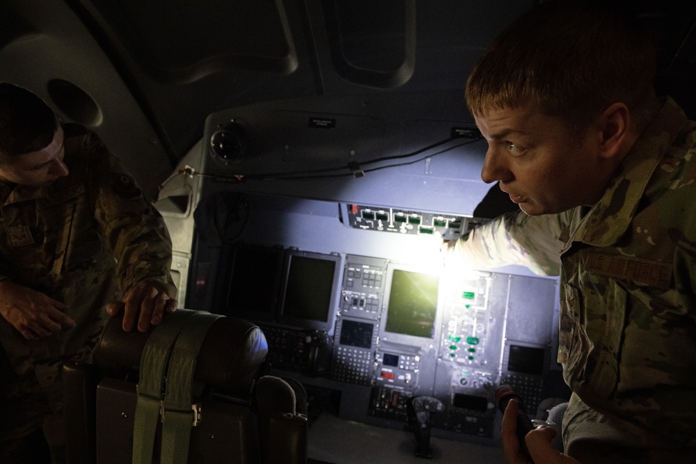 Airmen familiarized with MC-130J Commando II
