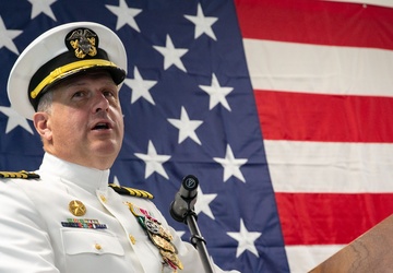 LITTORAL COMBAT SHIP SQUADRON 2 HOLDS CHANGE OF COMMAND CEREMONY