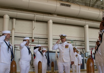 Commander, Joint Strike Fighter Wing Conducts Change of Command