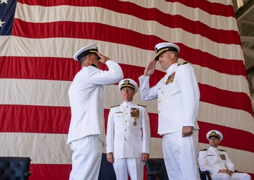 Commander, Joint Strike Fighter Wing Conducts Change of Command