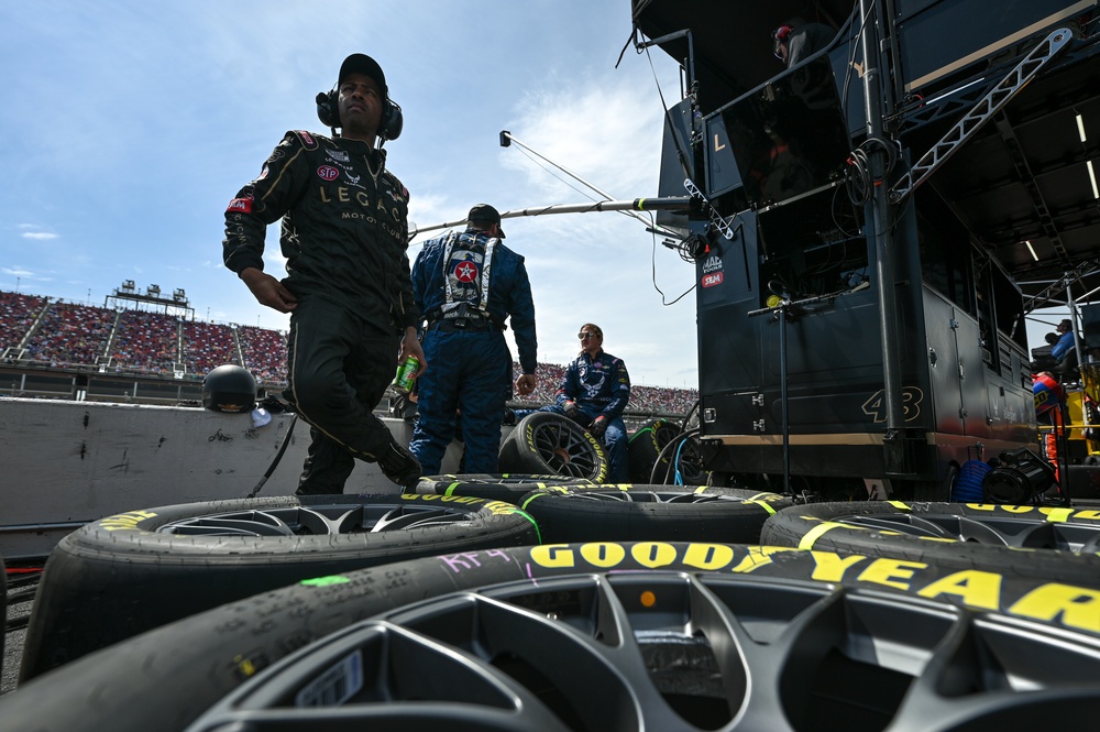 Air Force Reserve takes 75th Anniversary celebration to Talladega