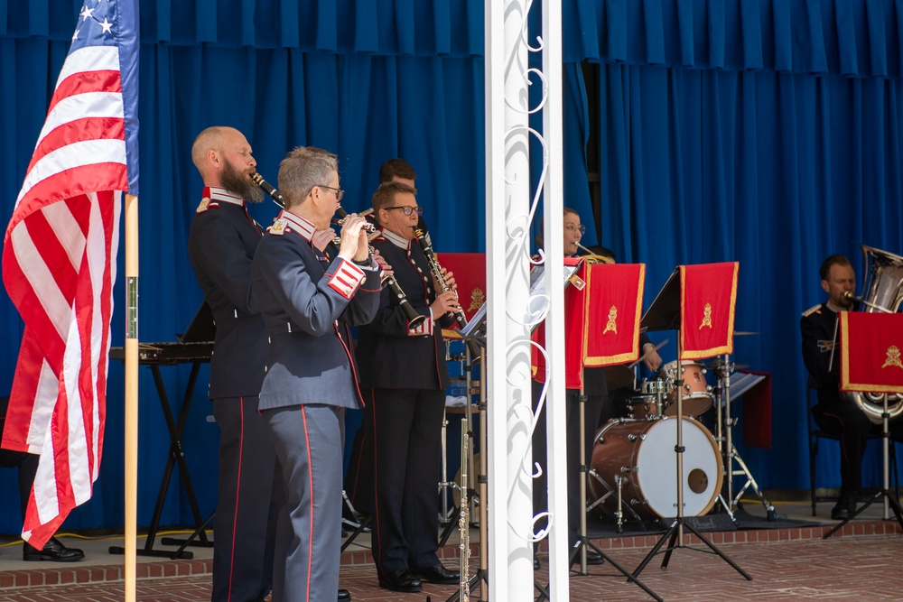 Swedish Military Band plays at Pentagon