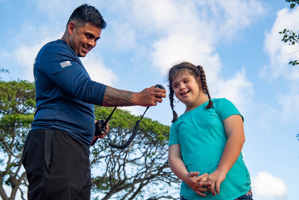 Pacific Missile Range Facility (PMRF) Sailors Participate in Koloa Elementary School STEM Night