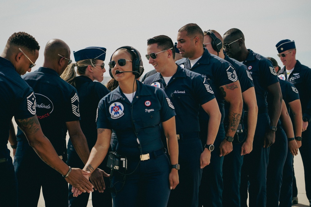 Thunderbirds perform at 2023 Southern California Airshow