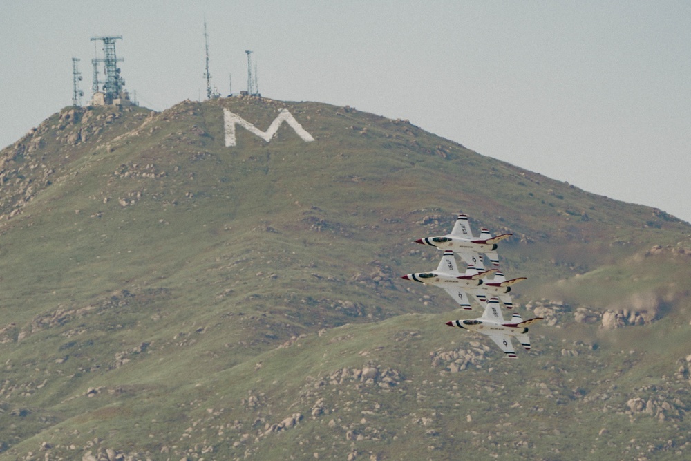 Thunderbirds perform at 2023 Southern California Airshow