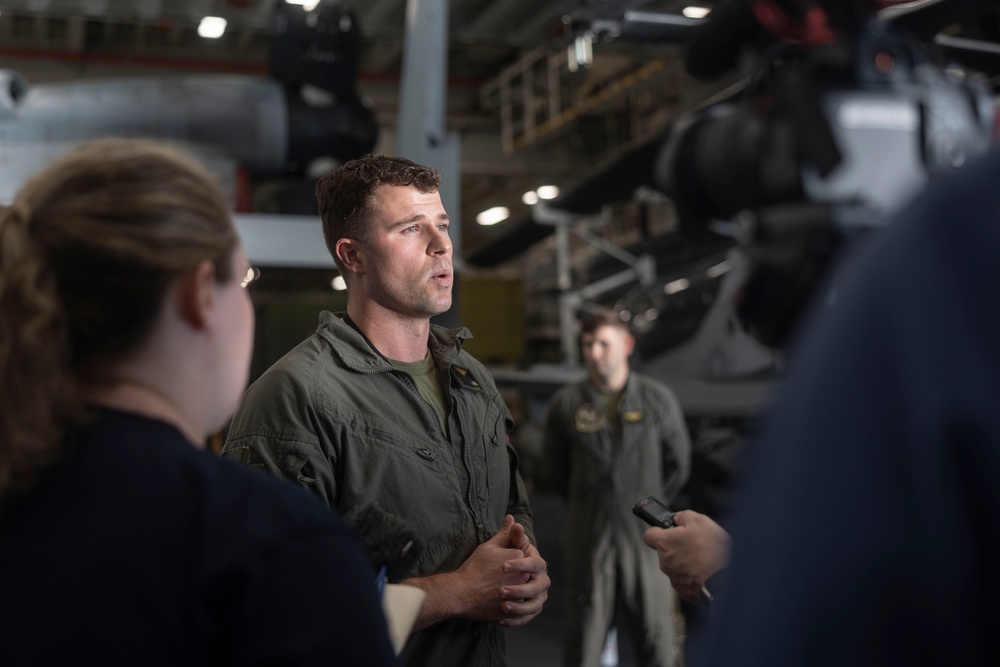 ARG/MEU conducts Media Embark aboard USS Bataan