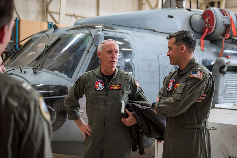 Vice Adm. Kenneth Whitesell Visits NAF Atsugi