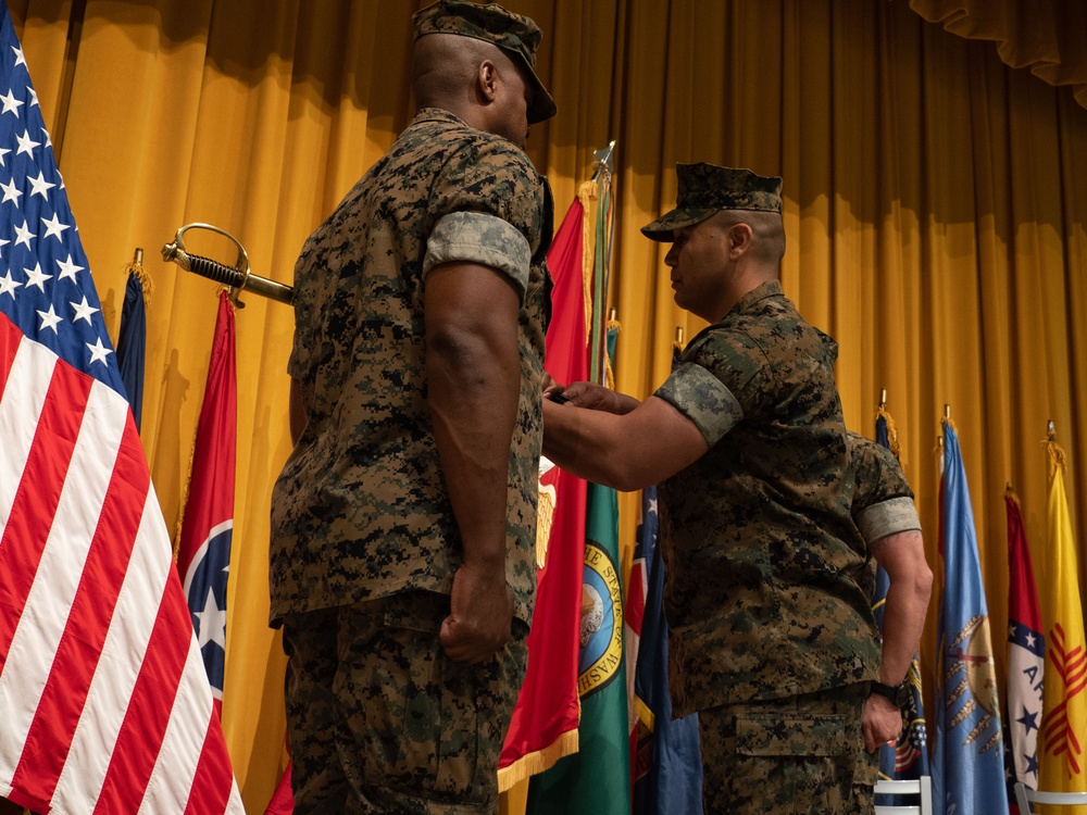 Sgt. Maj. Vandentop relieves Sgt. Maj. Rivera as MCAS Futenma sergeant major