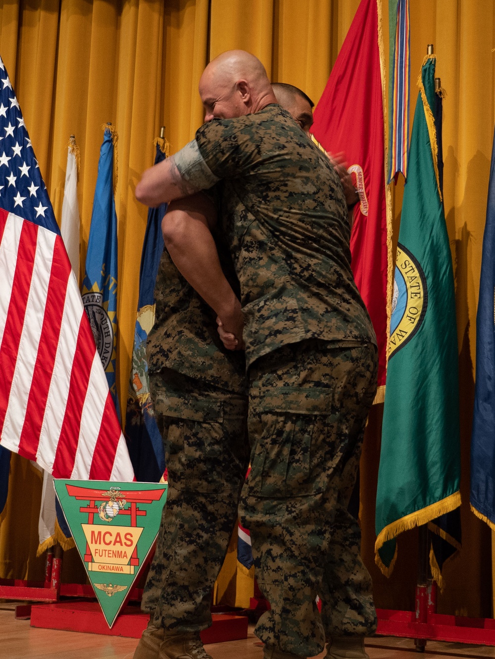 Sgt. Maj. Vandentop relieves Sgt. Maj. Rivera as MCAS Futenma sergeant major