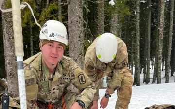 Sky Soldiers learn how to move survive fight in the Alps