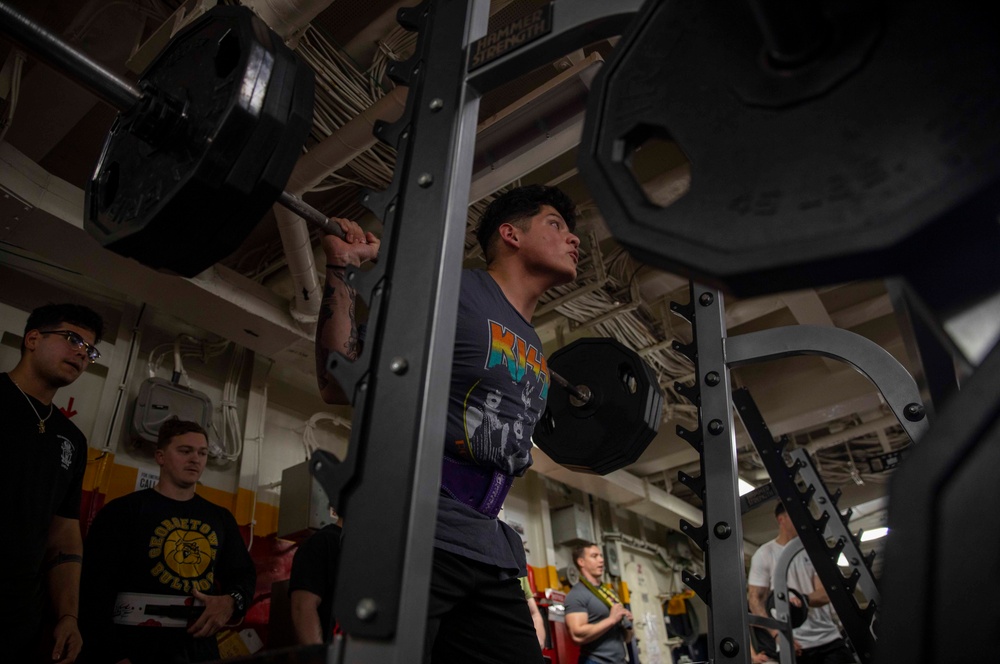 Makin Island MWR Powerlifting Competition