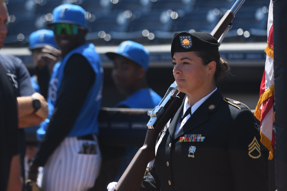 BG Collard throws opening pitch at Tarpons game