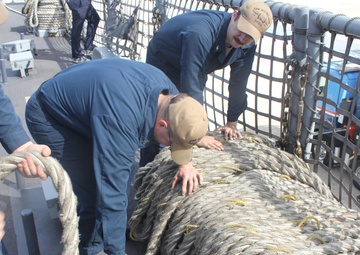 USS Milwaukee Arrives in Oranjestad, Aruba