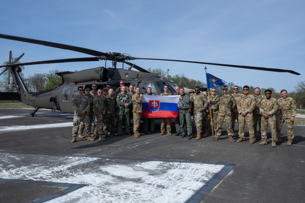 Indiana Guardsmen and Slovak partners conduct historical training