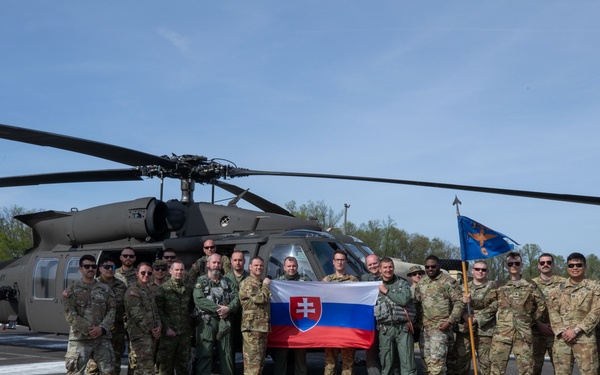 Indiana Guardsmen and Slovak partners conduct historical training