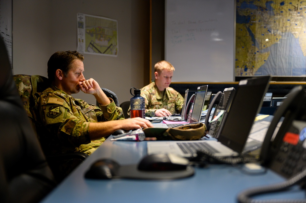 Heard but never seen: 934th Airlift Wing command post keeps Airmen in-the-know