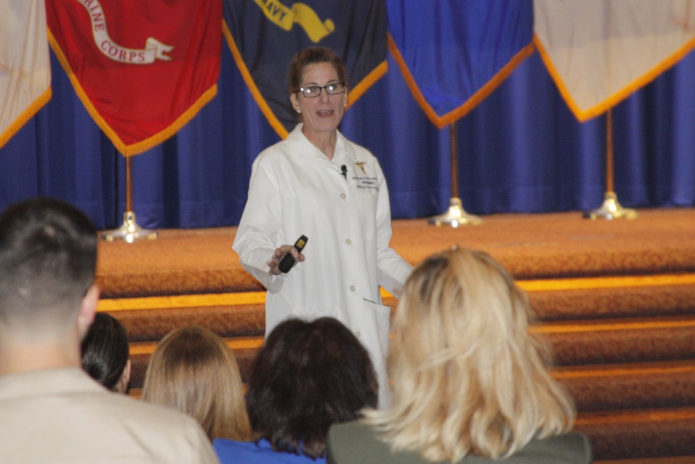 Leadership at Walter Reed welcomes prospective USU students to medical center