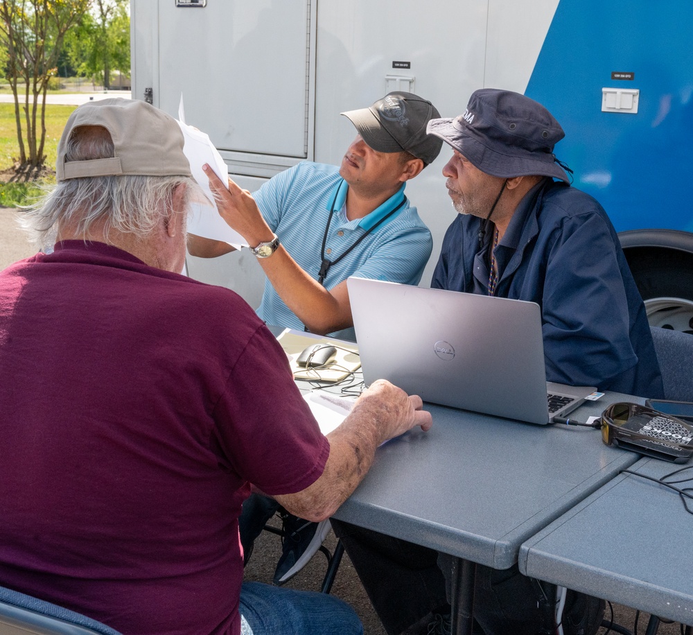 FEMA Mobile Disaster Recovery Center Open in Hardin County