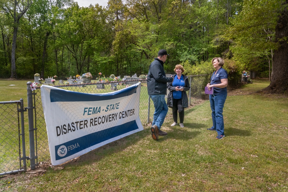 FEMA Mobile Disaster Recovery Center Open in Hardeman County