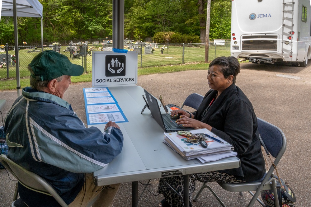 FEMA Mobile Disaster Recovery Center Open in Hardeman County