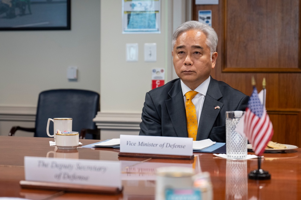 Deputy Secretary of Defense Hosts Japanese Minister of Defense at the Pentagon