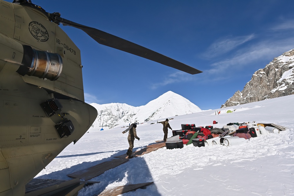Sugar Bears help Park Service prep for Denali climb season