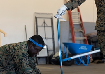 MRF-D medical staff learn about venomous snakes