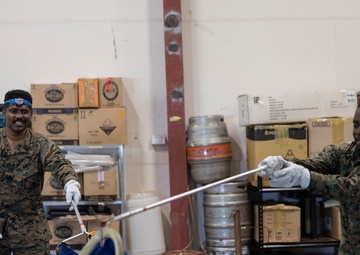 MRF-D medical staff learn about venomous snakes