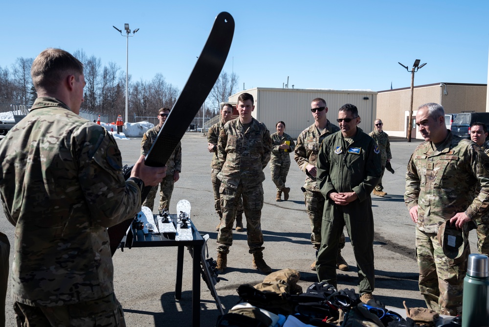 3rd ASOS TACPs brief ALCOM leadership about cold-weather capabilities