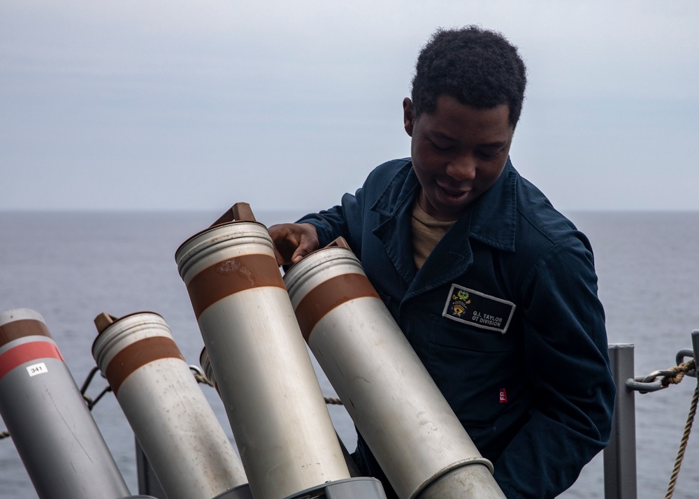 Sailors Conduct Ammo Upload Aboard USS John Finn (DDG 113)