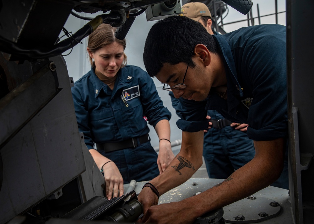 Sailors Conduct Ammo Upload Aboard USS John Finn (DDG 113)