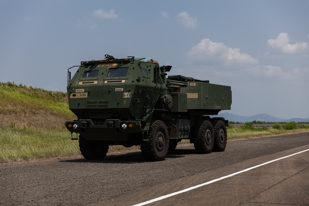 Balikatan 23 | U.S. Army Soldiers, Airmen Work Together to Load HIMARS