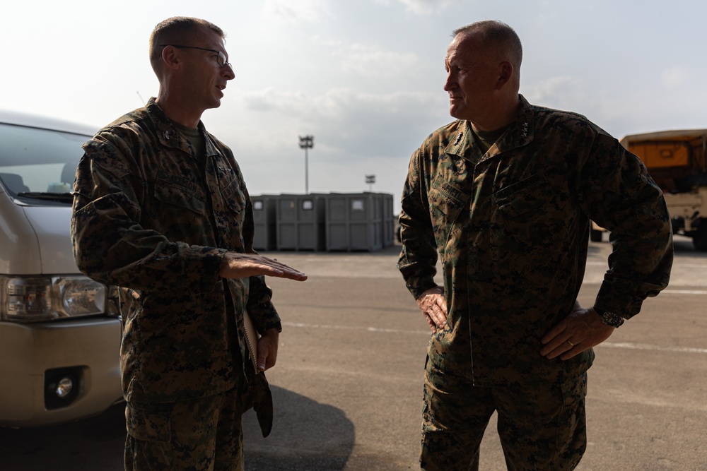 Balikatan 23 | MARFORPAC CG Visits FlightLine